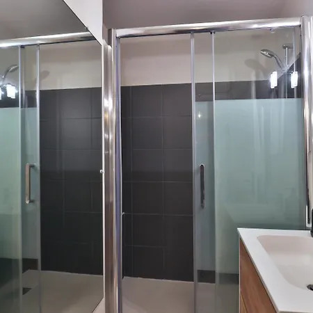 2 Pieces Neuf,port De ,wifi Apartment *
